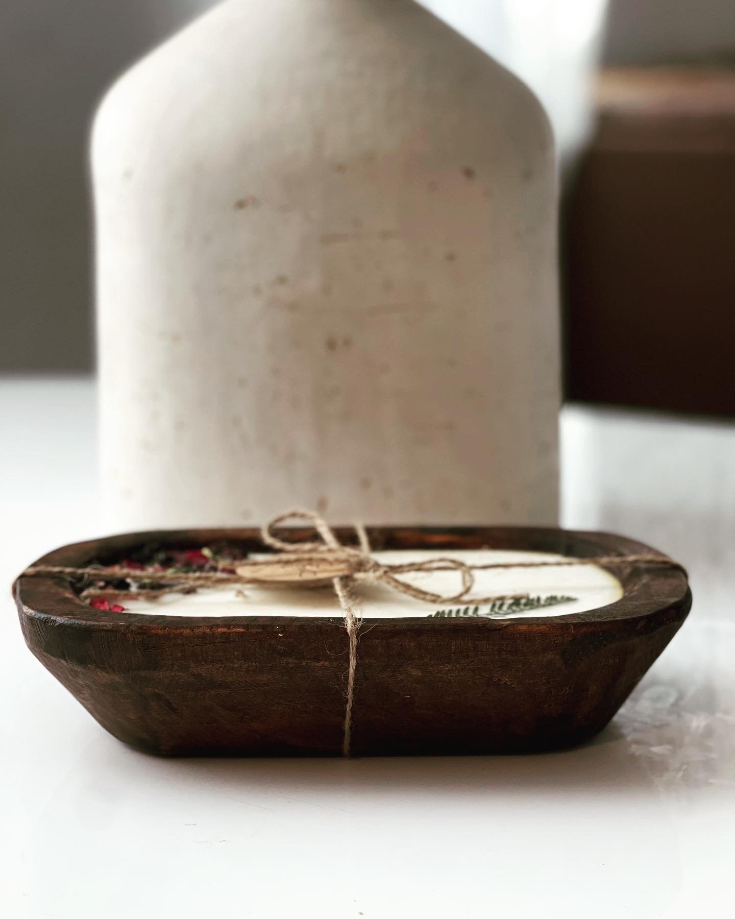 Hibiscus Palm Wood Bowl Candle